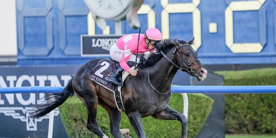 Wonder Dean edges clear in the UAE Derby (G2).