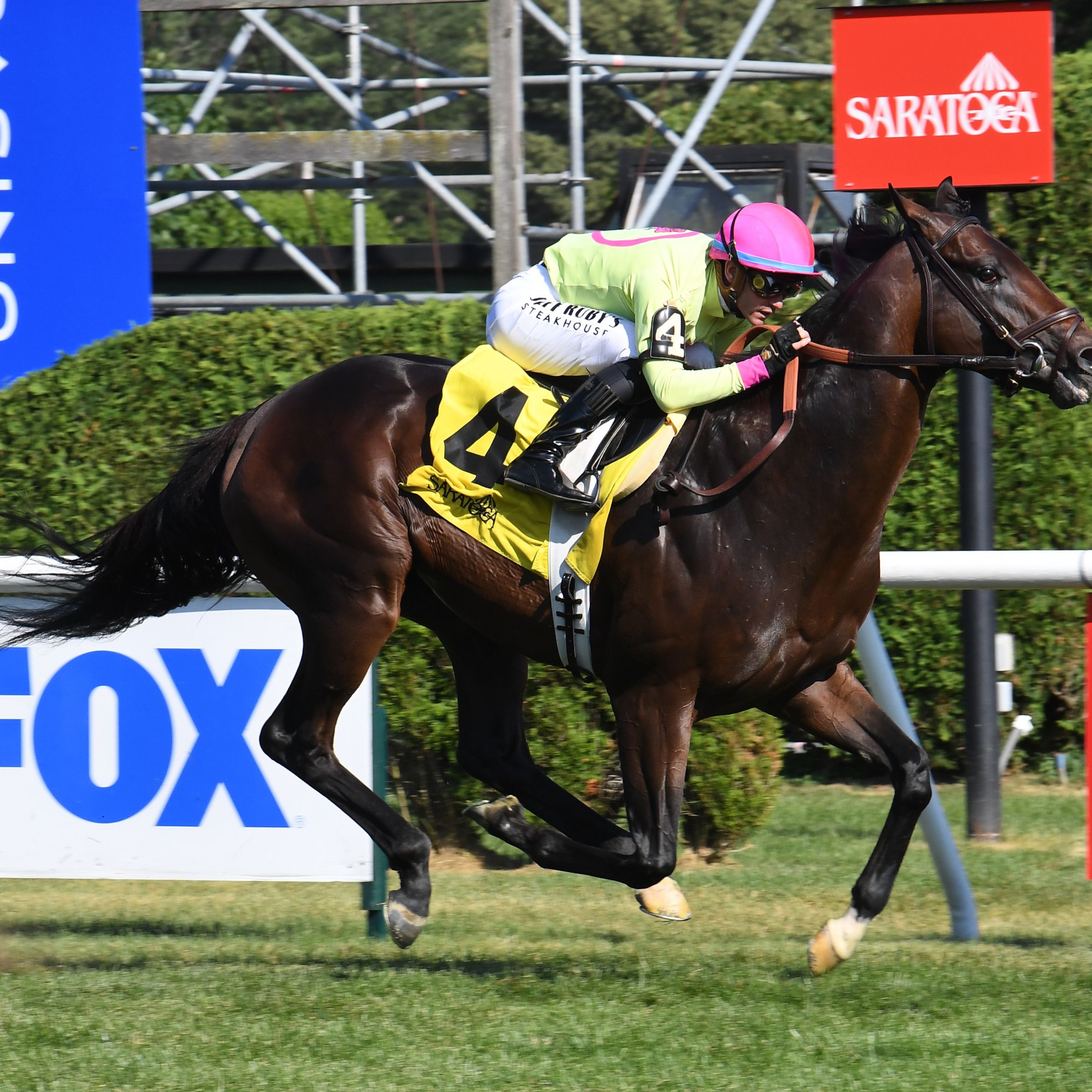 Zulu Kingdom wins the Manila S. 2025 at Saratoga (Photo by Coglianese Photos/Janet Garaguso)