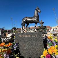Breeders' Cup statue at Del Mar Racetrack 2024