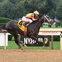 Dapper Moon wins at Saratoga