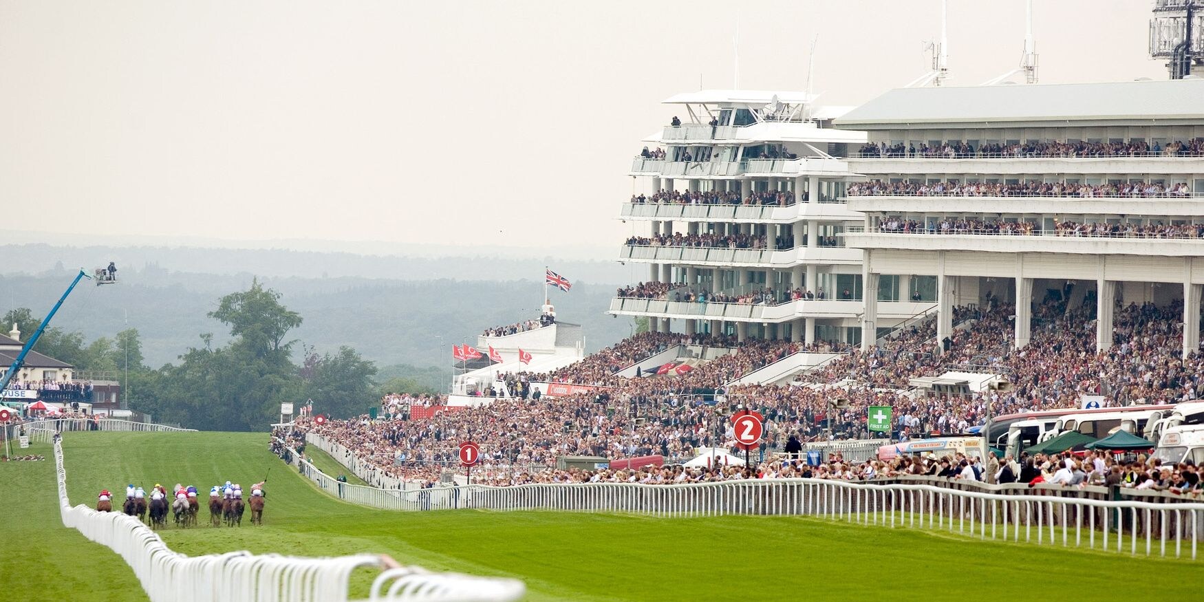 View of the home straight at Epsom from Tattenham Corner (Photo by Frank Sorge/Horsephotos.com)