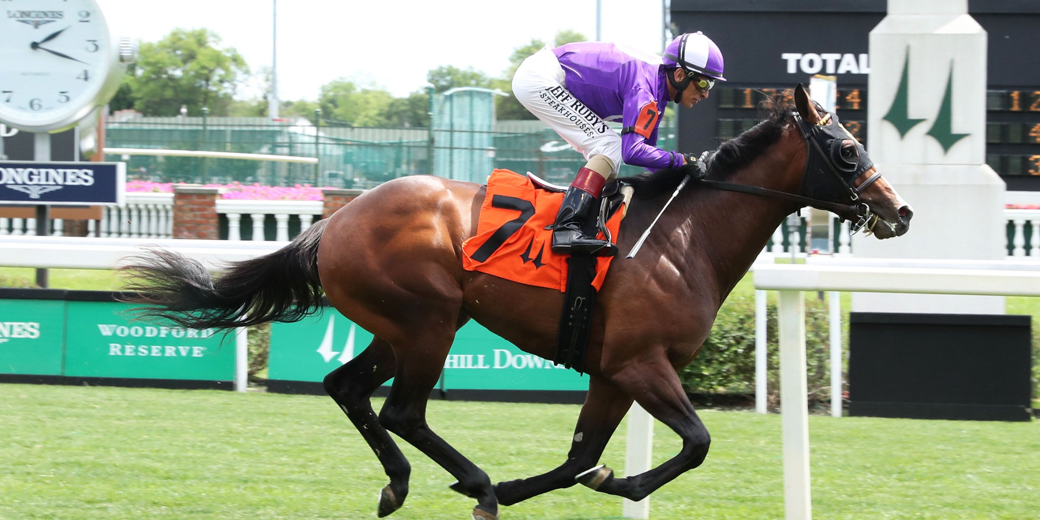 Outfielder wins at Churchill Downs (Coady Media)