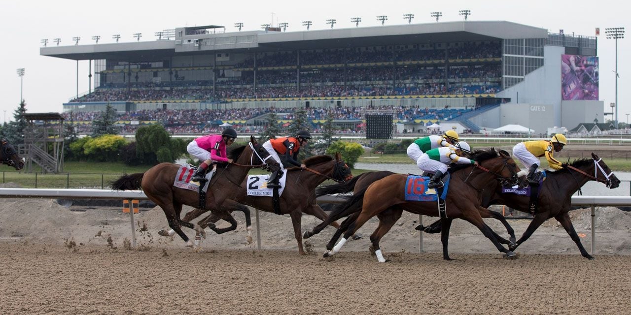 Racing at Woodbine